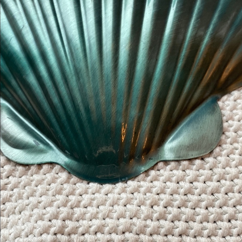 The Spring Shop Teal Shell Accent - Picture 4 of 12